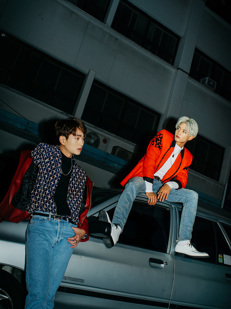 SHINee >> Album "The Story of Light" Onew-minho