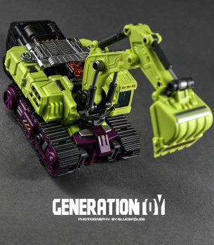 [Generation Toy] Produit Tiers - Jouets TF de la gamme GT - des BD TF d'IDW - Page 3 1Plvtns2