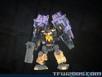 [Combiners Tiers] FANSPROJECT SAURUS RYU-OH aka DINOKING - Sortie 2015-2016 - Page 2 8RKc3y6q