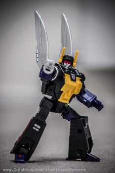 [Masterpiece Tiers] BADCUBE EVIL BUG CORP aka INSECTICONS - Sortie Septembre 2015 - Page 3 94y7dSbw