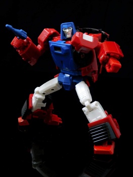 [Masterpiece Tiers] X-TRANSBOTS MM-VI BOOST aka WINDCHARGER - Sortie Fevrier 2016 - Page 3 A0siEbXS