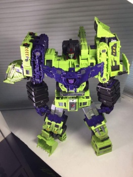 [Combiners Tiers] TOYWORLD TW-C CONSTRUCTOR aka DEVASTATOR - Sortie 2016 - Page 15 ADZ8Ay49