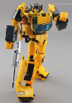 [BadCube] Produit Tiers - OTS-08 Sunsurge (aka Sunstreaker/Solo G1) + OTS-Special 01 Blaze (aka Sunstreaker/Solo Diaclone) - Page 2 AqqCtzIU