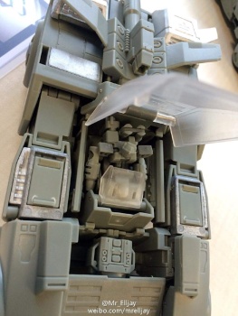 [Masterpiece Tiers] MAKETOYS MTRM-06 CONTACT SHOT aka POINTBLANK - Sortie ??? Blcav7re