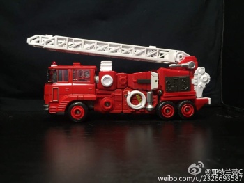 [Maketoys] Produit Tiers - MTRM-03 Hellfire (aka Inferno) et MTRM-05 Wrestle (aka Grapple/Grappin) - Page 4 EhlVi5Qk