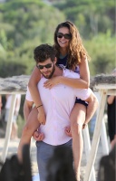 Nina Dobrev with her boyfriend Austin Stowell in Saint-Tropez (July 24) EzkKJkiX