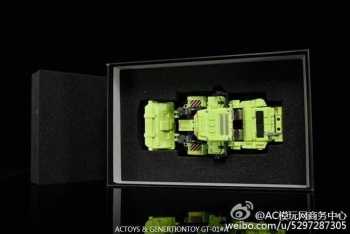 [Combiners Tiers] GENERATION-TOY GRAVITY BUILDER aka DEVASTATOR - Sortie 2015-2016 - Page 4 Htr2C2xb