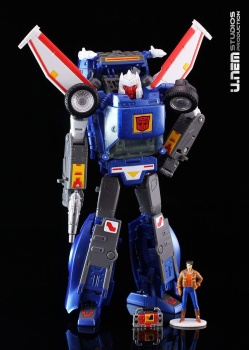 [Masterpiece] MP-25 Tracks/Le Sillage (bleu) ― MP-25L LoudPedal/Tapageur (noir) ― MP-26 Road Rage/Rageuse (rouge) - Page 4 MFdk6rhe