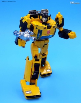 [Masterpiece Tiers] BADCUBE OTS-08 SUNSURGE aka SUNSTREAKER - Sortie Janvier 2016 - Page 5 MvrbD9kY