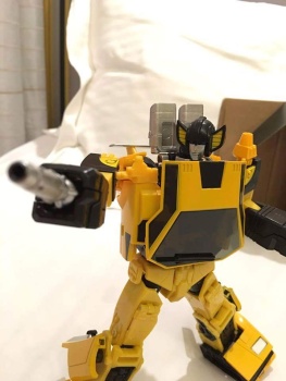 [Masterpiece Tiers] OMNIGONIX V-01 SPINOUT aka SUNSTREAKER - Sortie Début 2016 - Page 3 S5GHeLqK