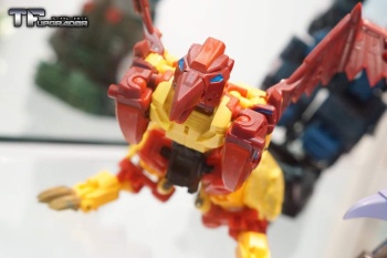 [Combiners Tiers] FANSPROJECT SAURUS RYU-OH aka DINOKING - Sortie 2015-2016 - Page 2 SR0On2z3