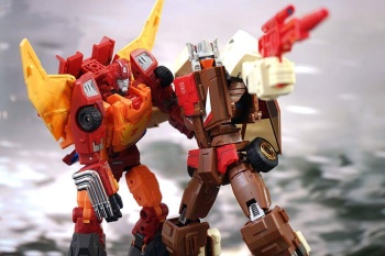 [Masterpiece Tiers] DX9 TOYS D-06 CARRY aka RODIMUS PRIME - Sortie Septembre 2015 - Page 2 Ul6HZKSF