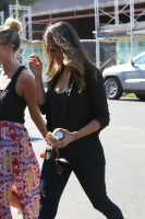 Nina Dobrev with Hilary at Alfred Coffee & Kitchen in West Hollywood (July 29) Y18lorhv