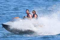 Nina Dobrev and Asustin Stowell enjoy the ocean off the cost the French Riviera (July 26) EVBRjOLk