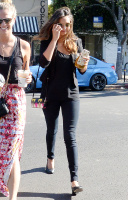 Nina Dobrev with Hilary at Alfred Coffee & Kitchen in West Hollywood (July 29) GisqXidO