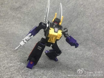 [Masterpiece Tiers] BADCUBE EVIL BUG CORP aka INSECTICONS - Sortie Septembre 2015 - Page 2 X40q1GAT
