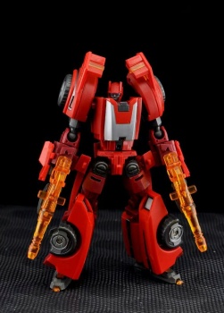 [Combiners Tiers] MAKETOYS QUANTRON aka COMPUTRON - Sortie Aout 2014 Xlr0oa1l