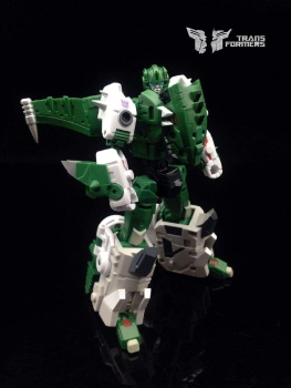 [Combiners Tiers] FANSPROJECT SAURUS RYU-OH aka DINOKING - Sortie 2015-2016 - Page 2 YsIMeszm