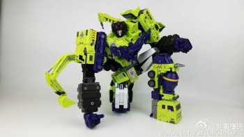 [Combiners Tiers] TOYWORLD TW-C CONSTRUCTOR aka DEVASTATOR - Sortie 2016 - Page 15 ZMfMyuO7