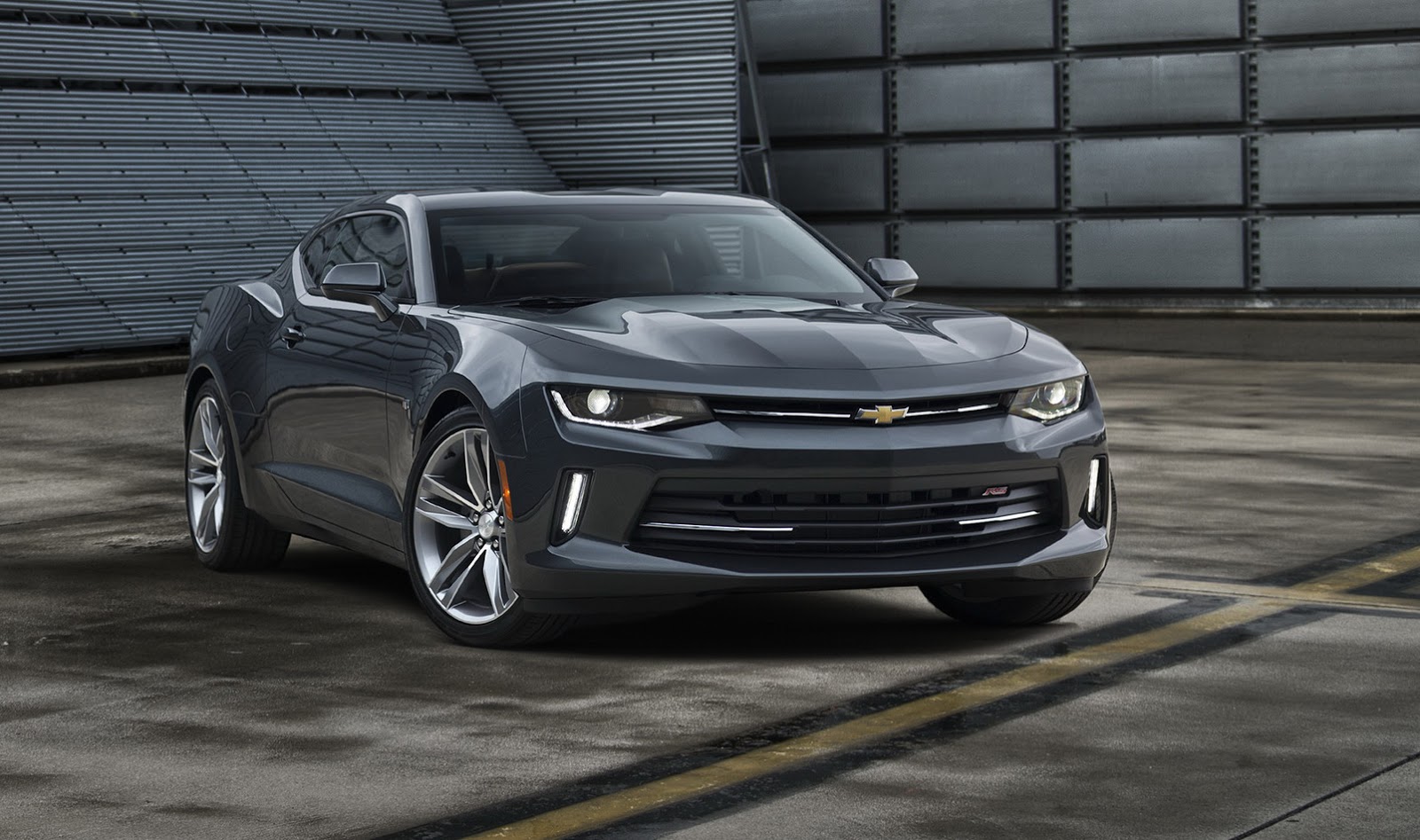 United States AI Solar System (2) - Page 26 2016-Chevrolet-Camaro-07