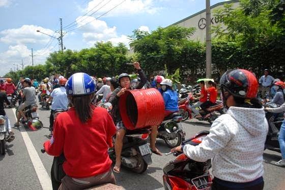 Đình công chống Trung Quốc lan rộng trên quy mô cả nước Binhduong-chongTQ7