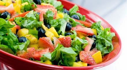 طريقة عمل سلطة للريجيم Salad_thin