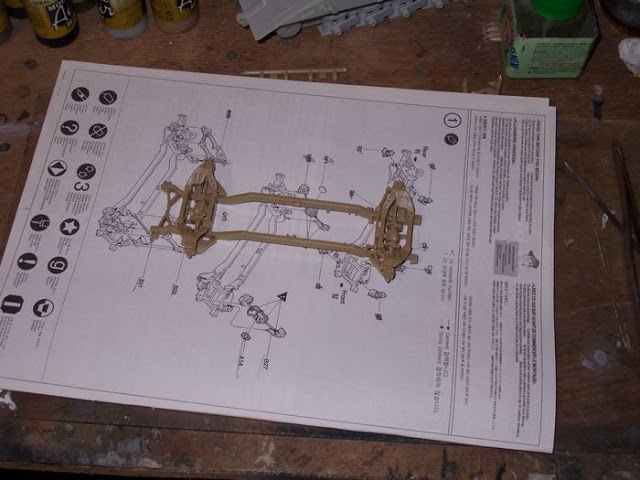 M-998 IED 1/35 mais figuras modernas 1/35 Tn_DSCN0166