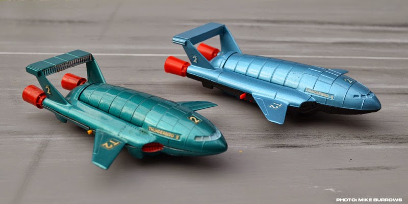 Thunderbirds (the), les sentinelles de l'air. Dinky%2BThunderbird%2B2%2B%2Bcompare%2B2