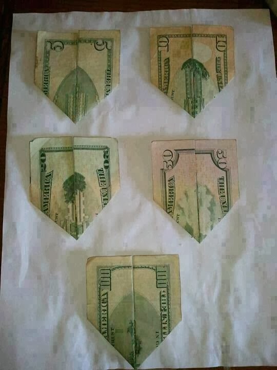 Será casualidad? Subliminal-bills-twin-tower-all-the-bills