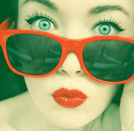 Rojo que te quiero rojo  - Página 5 Red_lips_and_sunglasses-871