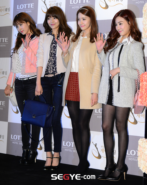 [PIC][26-01-2013]SeoHyun - SooYoung - YoonA và Tiffany đến tham dự Lễ cưới của Wonder Girls SunYe vào trưa nay 20