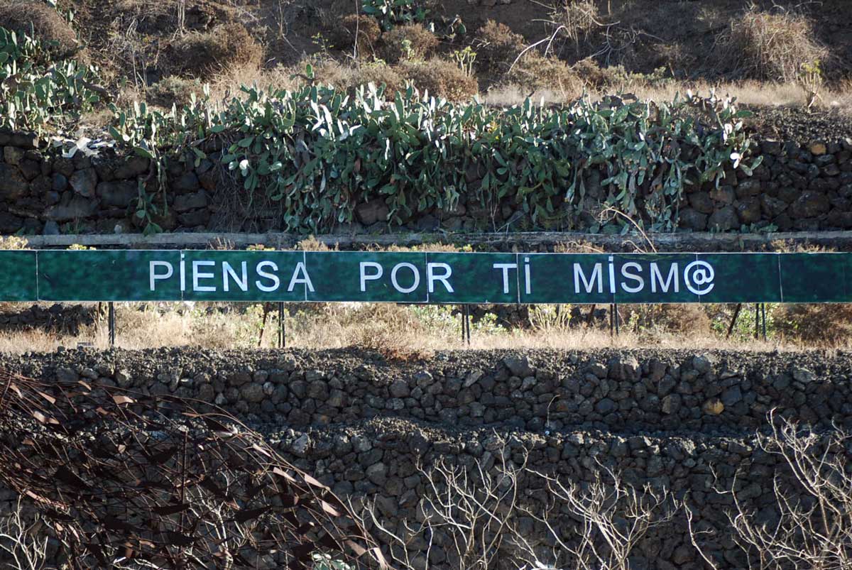 LA FRASE DE LA AUTOPISTA... Piensa-por-ti-mismo