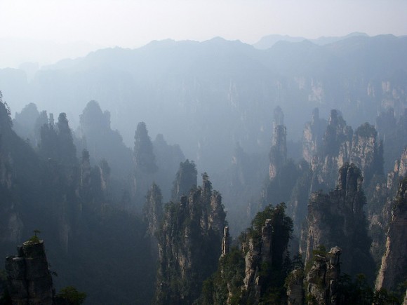 أعمدة تشانغ جياجيه الصينية.. عالم ليس كعالمنا Pillar-mountains-china06