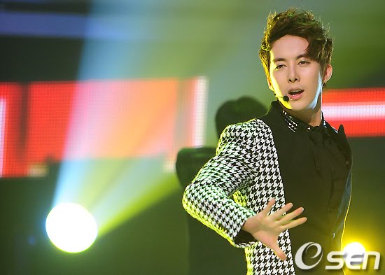 Kim Hyung Jun Solo Comeback Stage @ M! Countdown 255477602