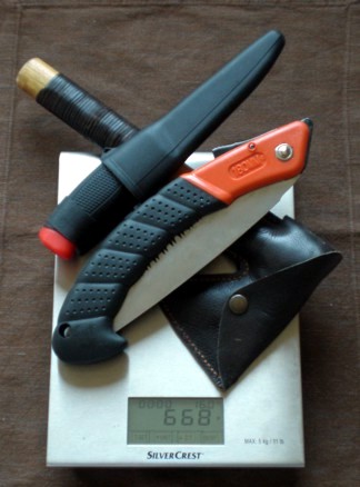 Sierra, hacha y cuchillo, la alternativa lógica a un único cuchillo grande 668