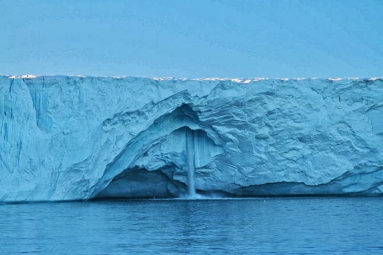  هل شاهدت شلالات القطب الشمالي من قبل Glacier-waterfalls-4%25255B6%25255D