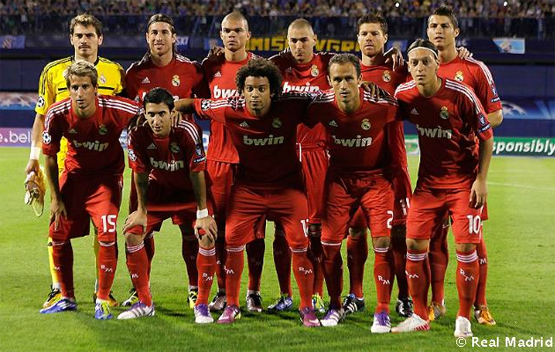 ¿La nueva camiseta 2012/2013? - Página 3 Segunda-equipaci%25C3%25B3n-Real-Madrid-2012-roja-Champions