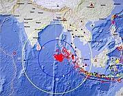 2011 - Indonesia: Sisma 7.3 a Sumatra, allarme tsunami - Pagina 4 0M2BLNNR--180x140