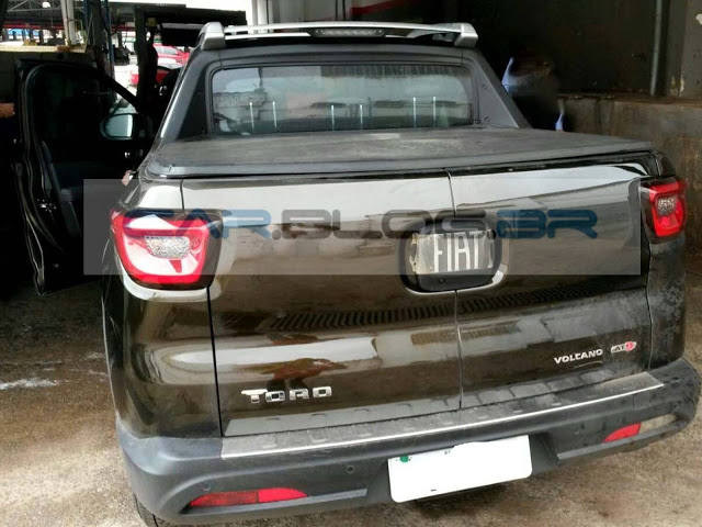 Fiat Toro 2.016 Fiat-Toro%2B%252813%2529