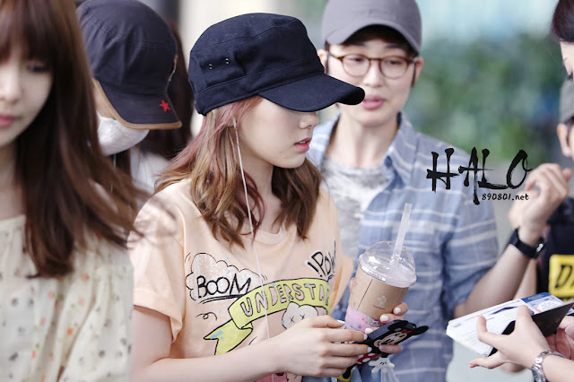 [PICS] SNSD @ Airport to Japan Tumblr_m6to9f5n701qb1285o1_1280