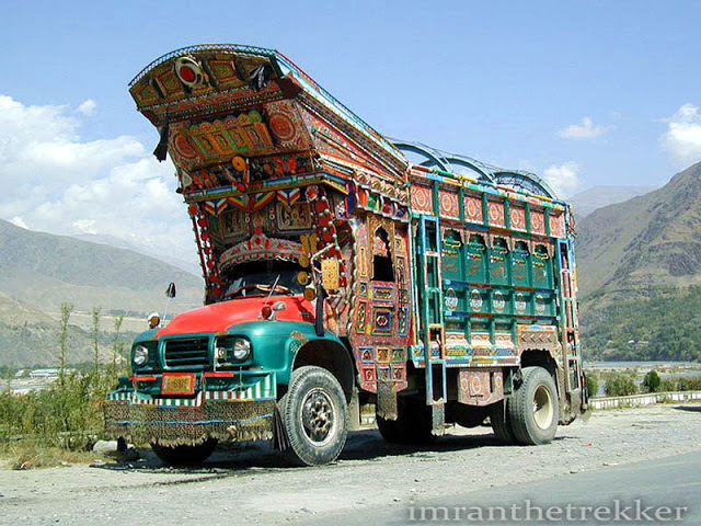 تحف فنية عملاقة... فـن تـزيـيـن البـاصـات وسـيـارات الـنـقـل فـي البـاكـسـتـان Truck-art-pakistan-6