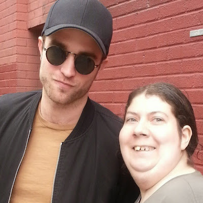 14 Mayo - Nueva Foto fan de Rob, ayer!!! (13 Mayo) 11272360_499305930222850_715830181_n