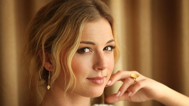 Chase Letter 167067-emily-vancamp