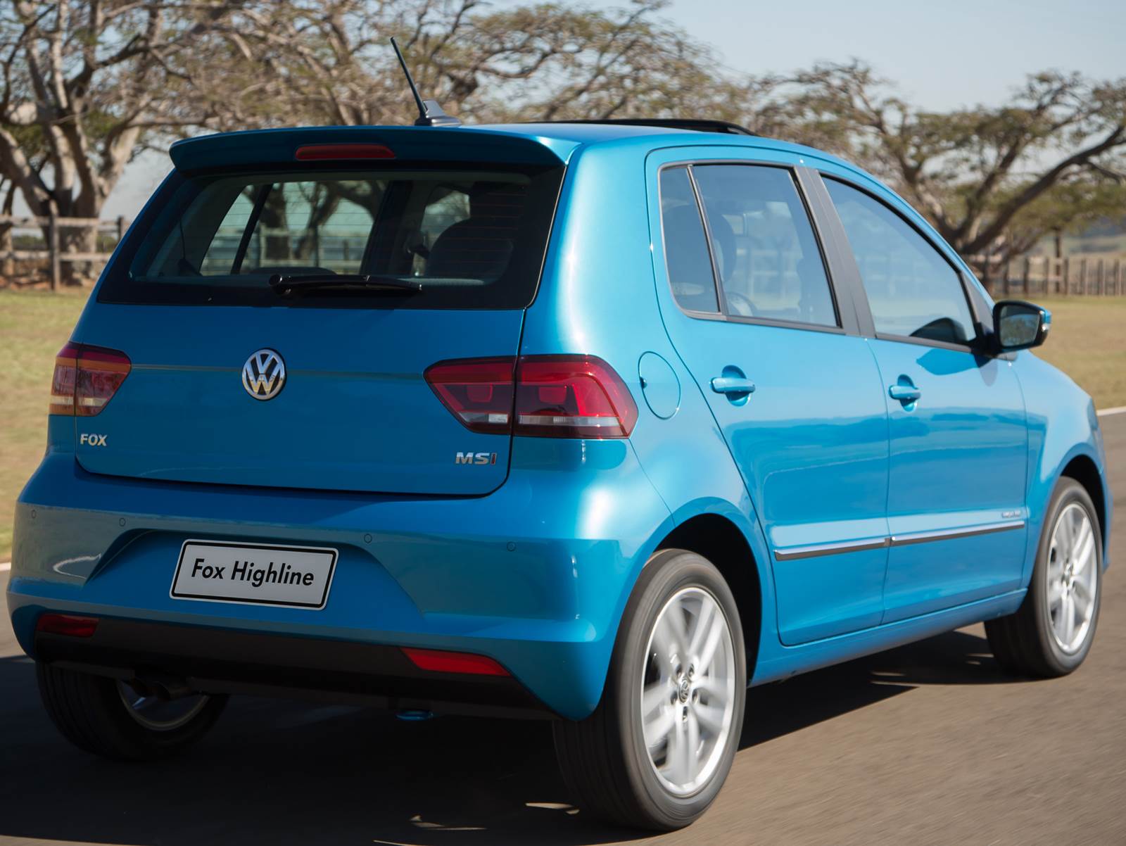 Volkswagen Fox Novo-vw-fox-2015-highline%2B(1)