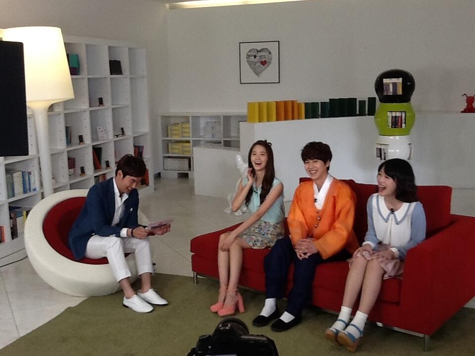  [PICS] Yoona con Kyuhyun y Sulli 130514yoona3