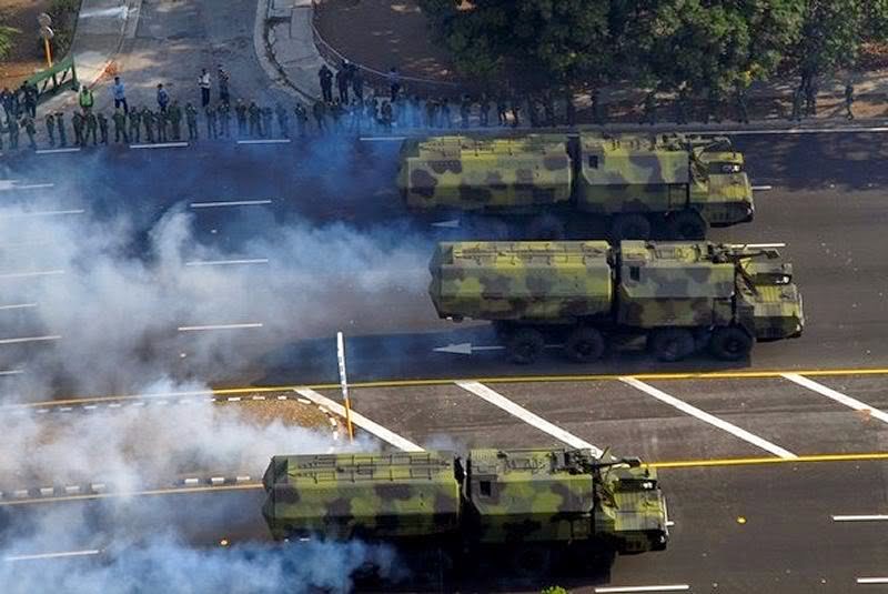 Fuerzas Armadas de Cuba Stryx_anti_ship_missile_cuban_cuba_army_military_parade_havana_revolution_square_april_16_2011_001