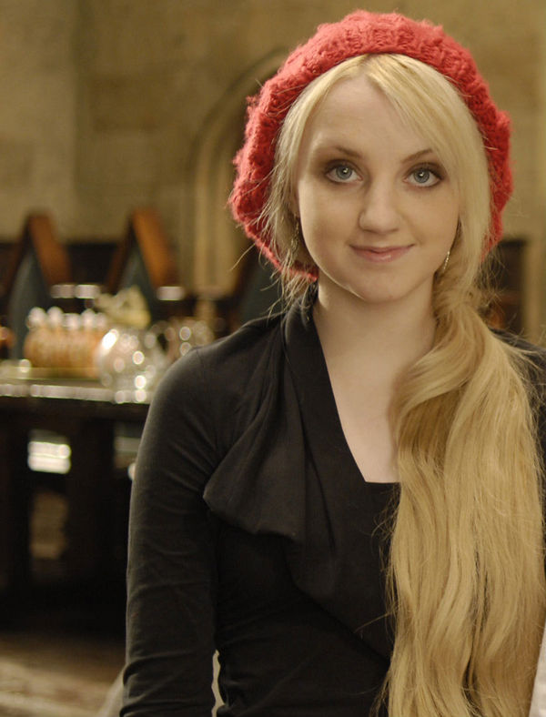 ficha de Evanna Lynch!!!! Evanna-Lynch