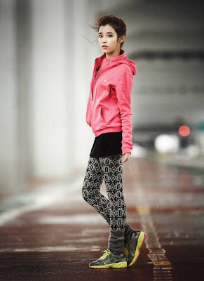 [01.09]IU pour Le coq Sportif [Photos] 20110901_iu_lecoqsportif_1