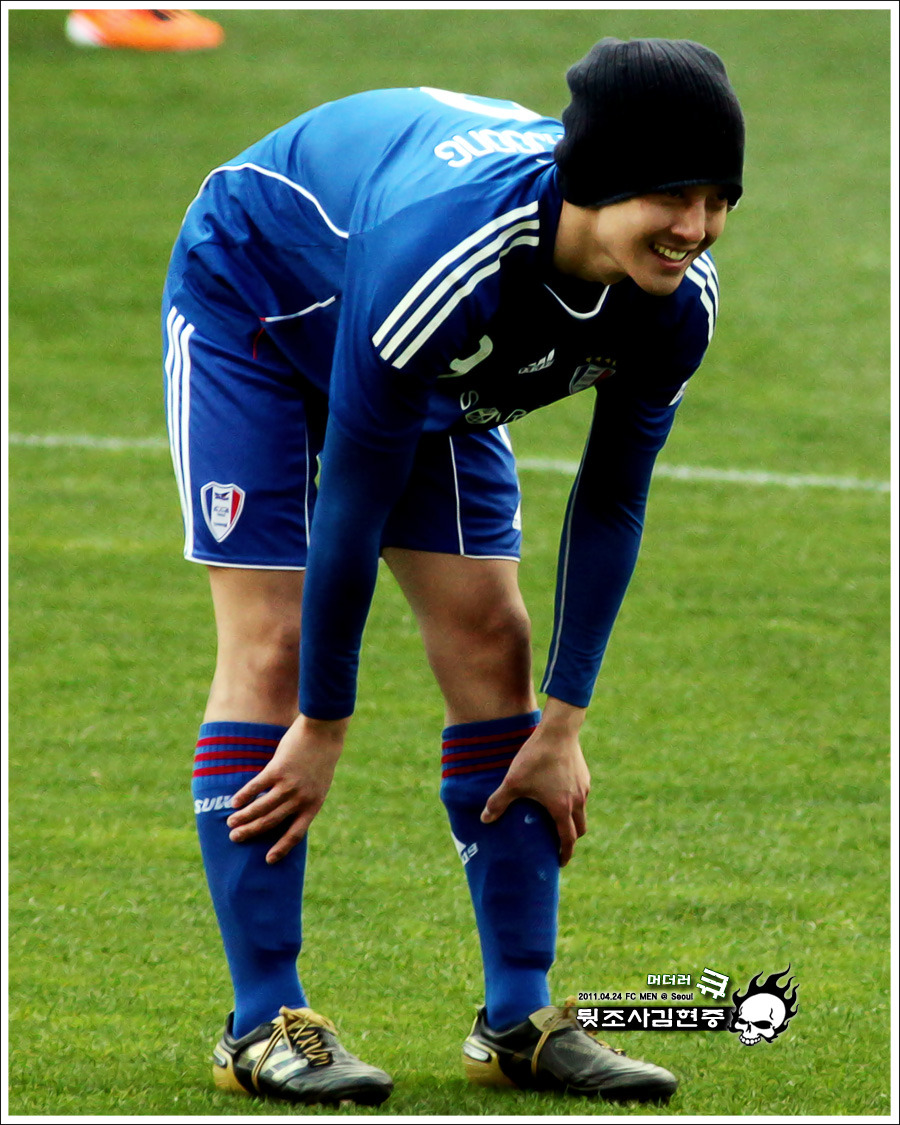 Kim Hyun Joong, Eye Candy En el campo de fútbol AA2%255B1%255D