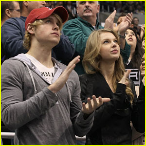 imagen del pj de arriba Taylor-swift-chord-overstreet-new-couple-alert